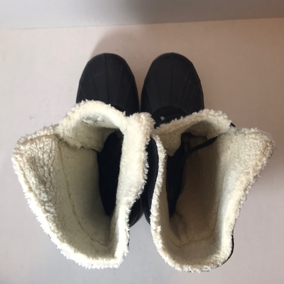 Khombu Duck Boots Women’s Black Suede Boots - Picture 7 of 8